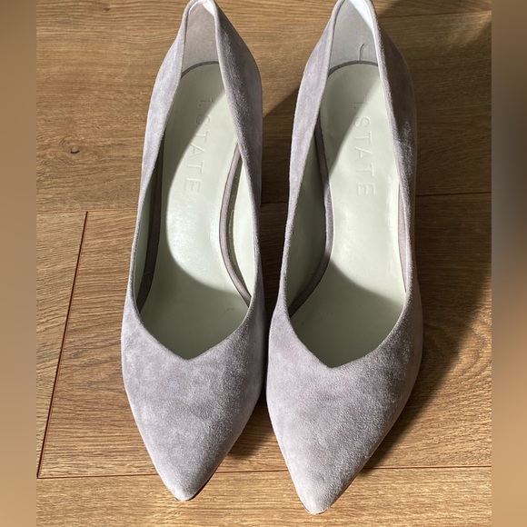 Fabulous grey suede 1. State block heel pumps. 8.5 - Picture 11 of 11
